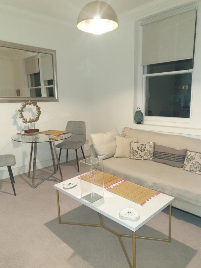 Beautiful One Bedroom Apartment Walking Distance To Paddington And Hyde Park Лондон Екстер'єр фото